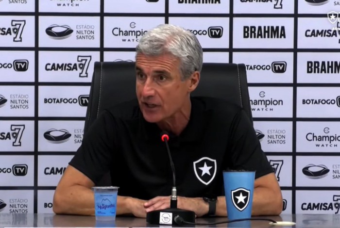 Entrevista de Luís Castro após a derrota do Botafogo para o Corinthians na Série A