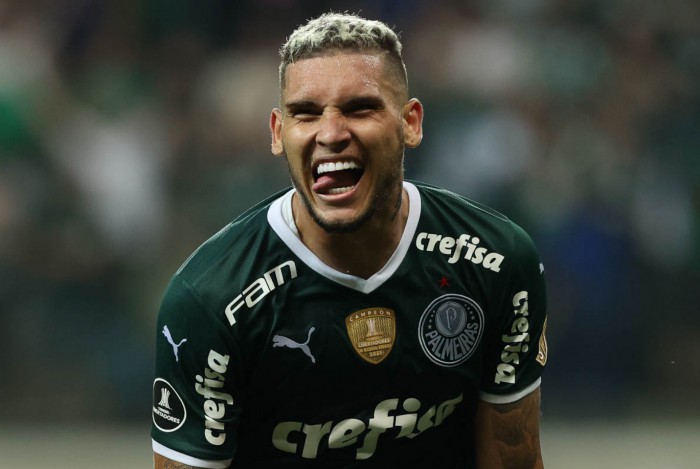 O jogador Rafael Navarro, da SE Palmeiras, comemora seu gol contra a equipe do C Independiente Petrolero, durante partida v&aacute;lida pela fase de grupos, da Copa Libertadores, na arena Allianz Parque. (Foto: Cesar Greco)
