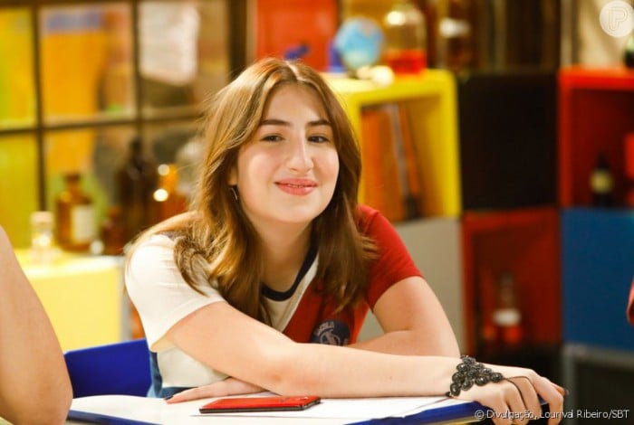 Helena - Poliana Moça