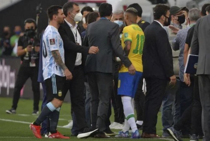 Brasil x Argentina, em setembro de 2021, foi interrompido por agentes da Anvisa na Neo Química Arena, em São Paulo