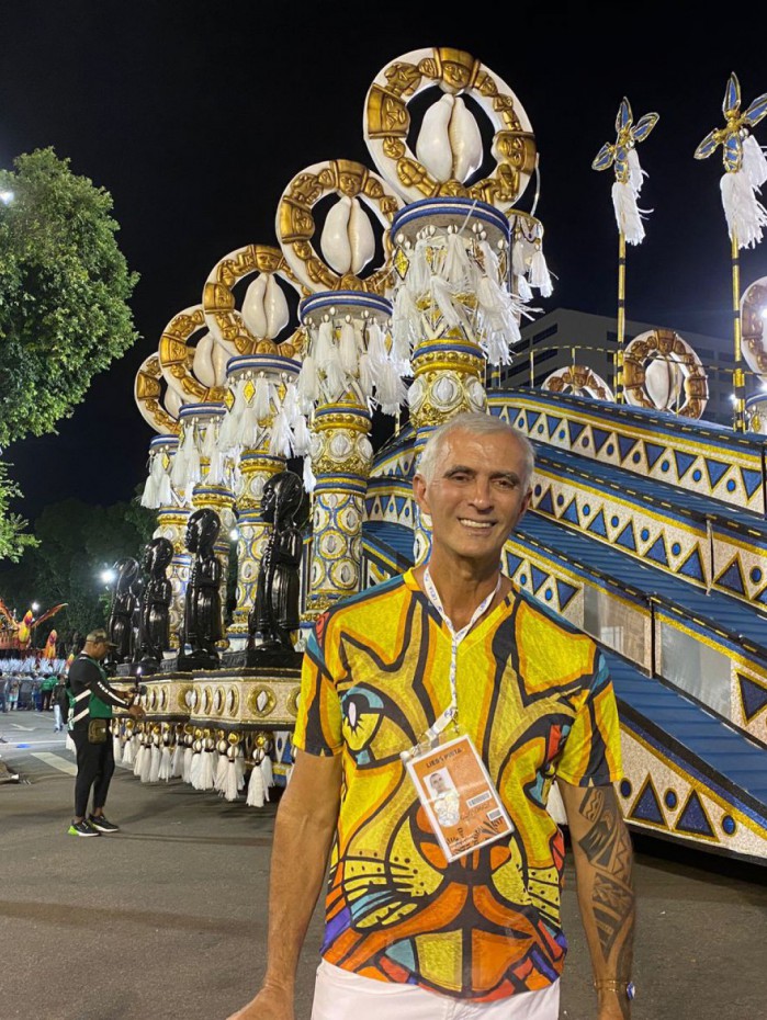 O carnavalesco Paulo Barros evitou falar sobre ida para Vila Isabel