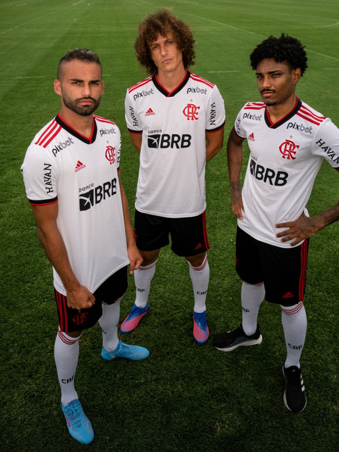 Flamengo lançou o seu novo uniforme 2
