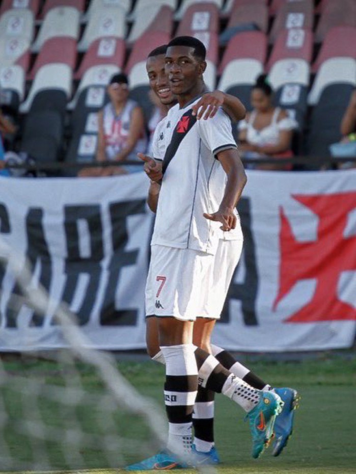Sub-17 do Vasco vence o Internacional por 4 a 0 pela ida das oitavas de final da Copa do Brasil 