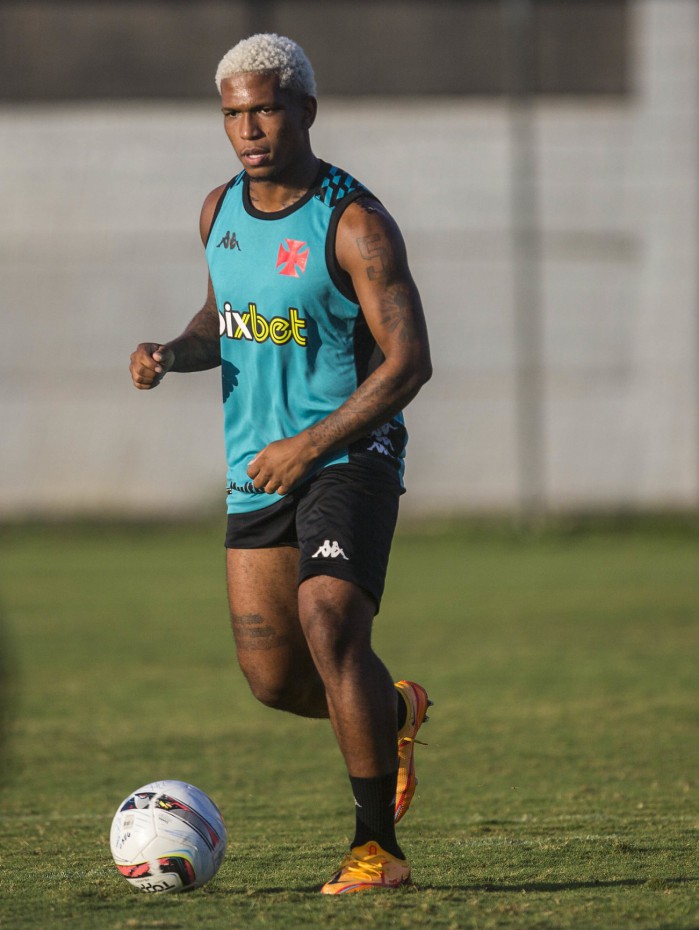 Juninho no treino do Vasco