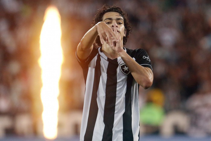 Matheus Nascimento é a principal revelação das categorias de base do Botafogo