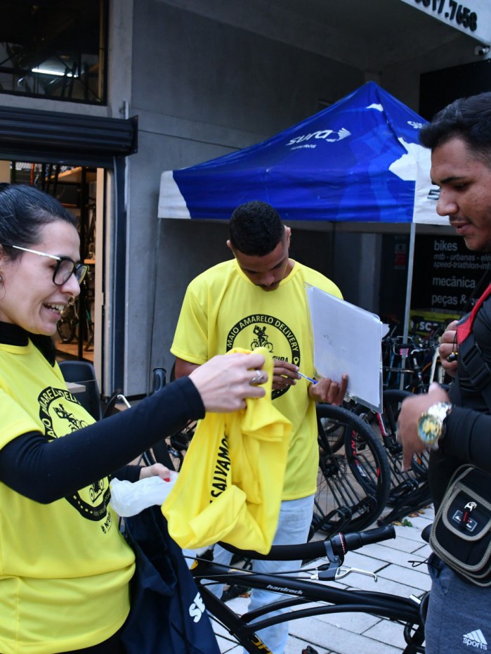 A Niterói Trânsito e Transportes (NitTrans) iniciou a campanha Maio Amarelo Delivery pelas ruas da cidade.