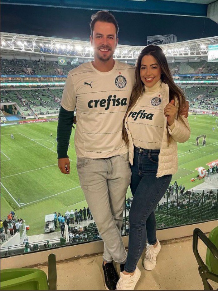 Laís e Gustavo assistiram ao jogo do Palmeiras 