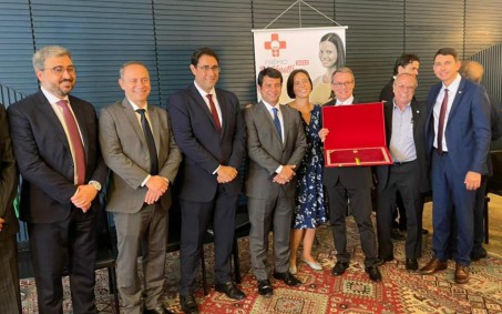 Maternidade de Nova Iguaçu recebe honraria da Câmara dos Deputados