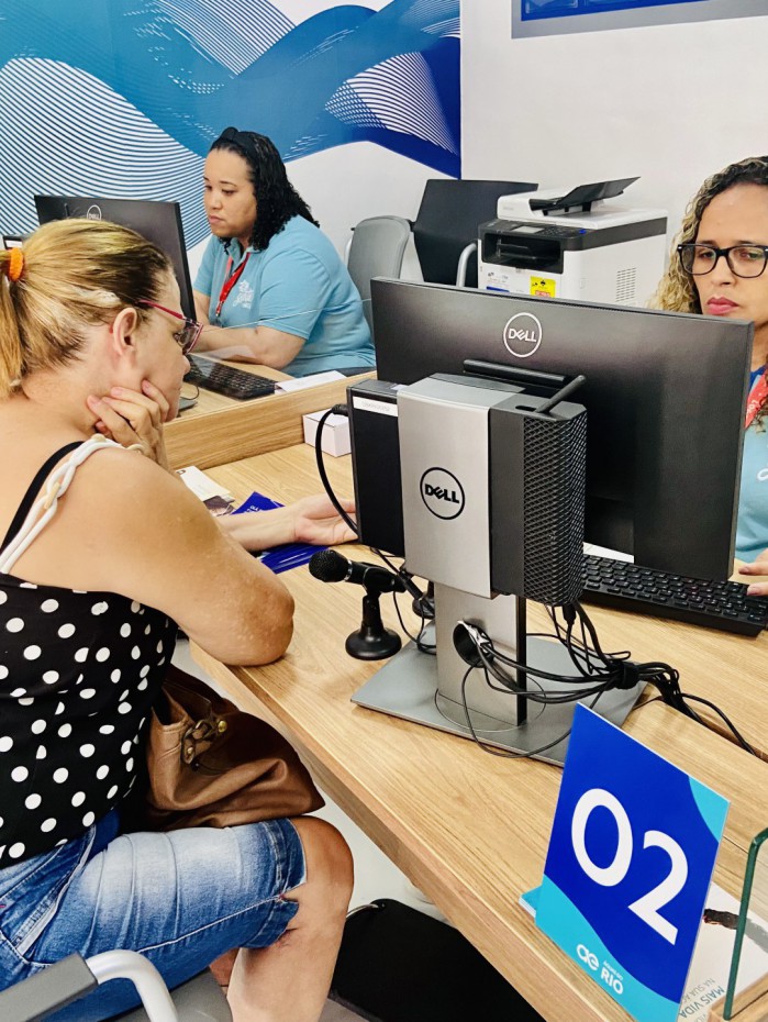 Lojas da &Aacute;guas do Rio atendem em novo hor&aacute;rio na Baixada Fluminense