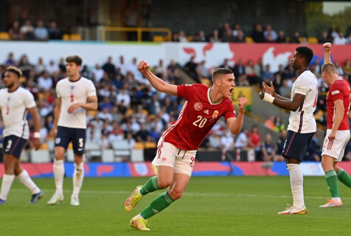 Líder do grupo 3 da Liga das Nações, a Hungria goleou a Inglaterra por 4 a 0