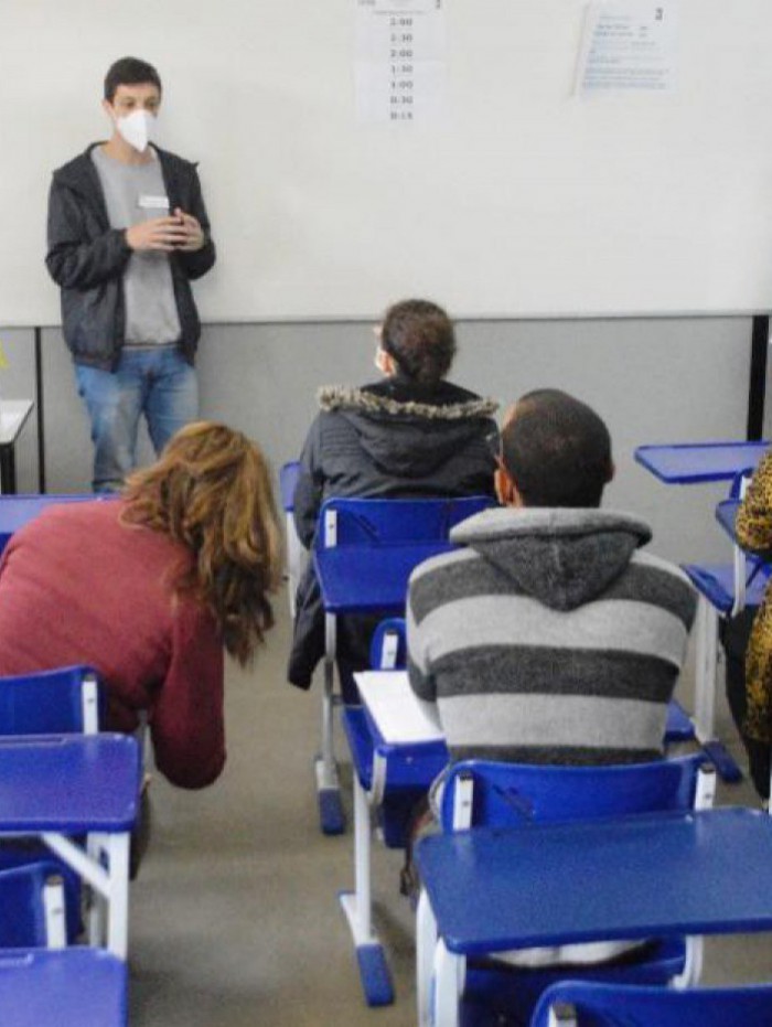 Quem n&atilde;o tem direito a isen&ccedil;&atilde;o, por meio da pol&iacute;tica de cotas, precisa pagar uma taxa de inscri&ccedil;&atilde;o de R$ 89,90 para participar do Vestibular Ceperj