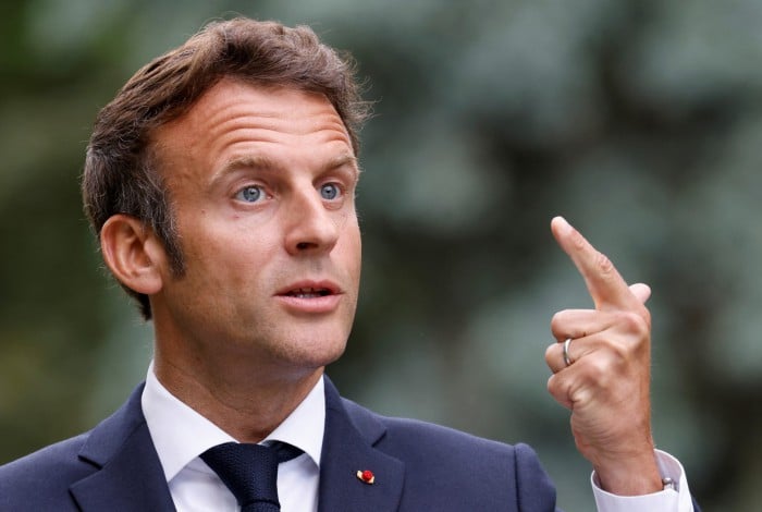 Com partidos de esquerda fortalecidos na França, Macron teme perder a maioria no parlamento nas eleições de domingo