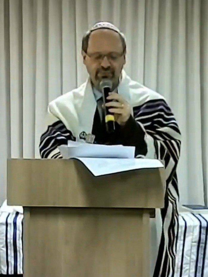 Rabino homenageia indigenista e jornalista britânico