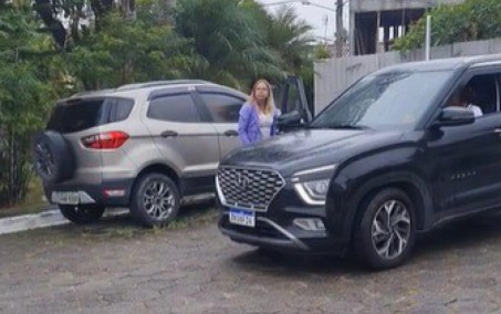 Justiça adia audiência de defensora pública aposentada acusada de injúria racial em Niterói