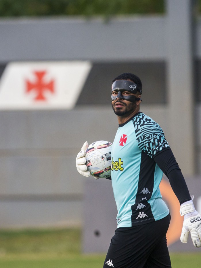 Thiago Rodrigues no treino do futebol profissional do Club de Regatas Vasco da Gama no CT Moacyr Barbosa na Cidade de Deus em 23 de maio de 2022. Foto: Daniel RAMALHO/CRVG