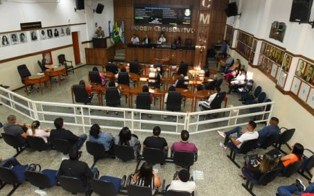 Estudantes de Direito participam de debate na Câmara de Nova Iguaçu