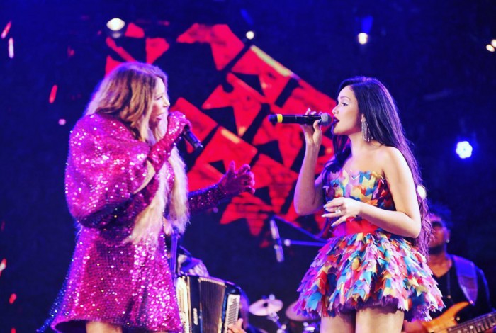 Elba Ramalho e Juliette se apresentaram juntas no São João de Campina Grande