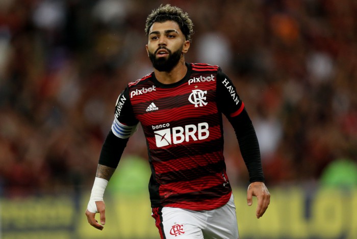 Gabigol fez um gol e perdeu um pênalti na vitória do Flamengo sobre o América-MG