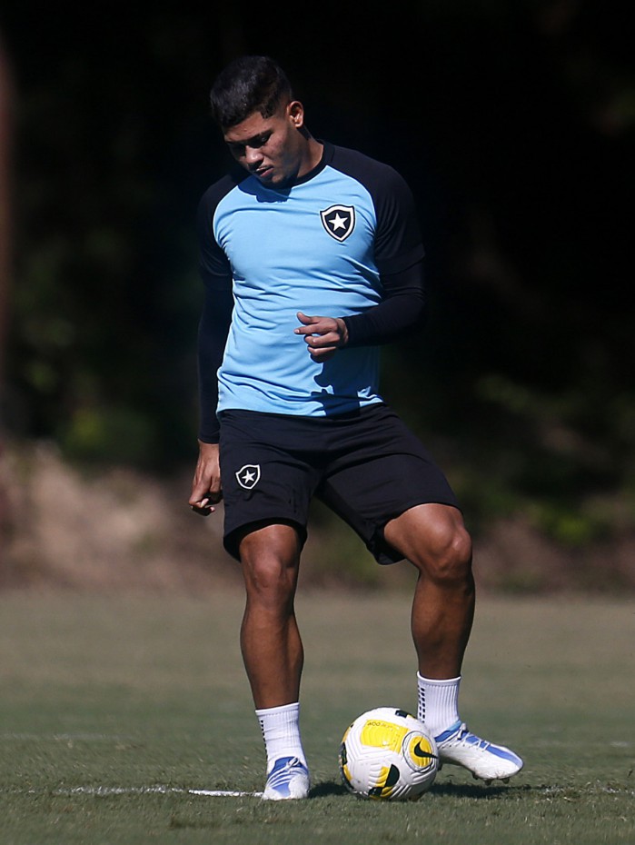 Erison é dúvida no Botafogo para o duelo contra o América-MG