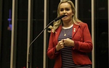 Crimes cometidos contra a honra de mulheres podem ter acréscimo penal