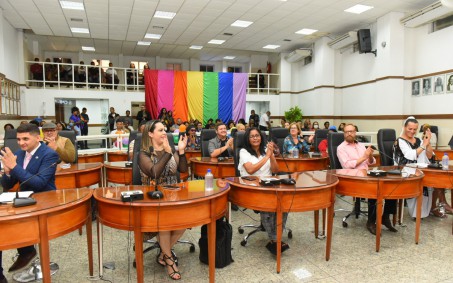 Câmara de Nova Iguaçu celebrou Dia Internacional do Orgulho LGBTQUIAPN+