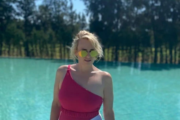 Rebel Wilson fala sobre novo ganho de peso