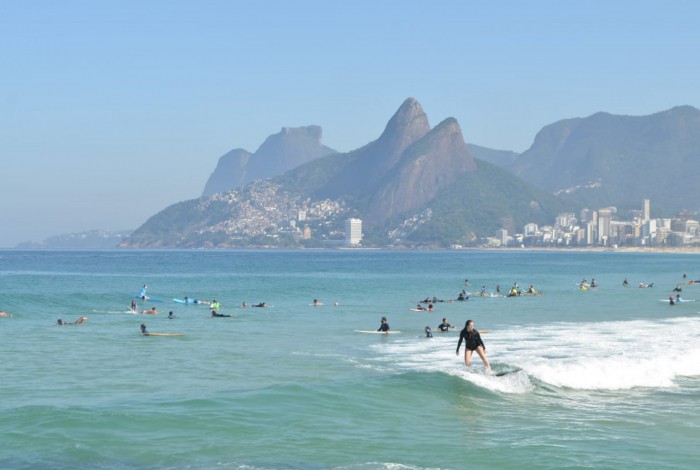 Rio terá fim de semana de sol, calor e céu aberto