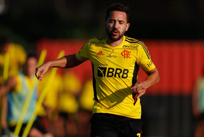 Everton Ribeiro
