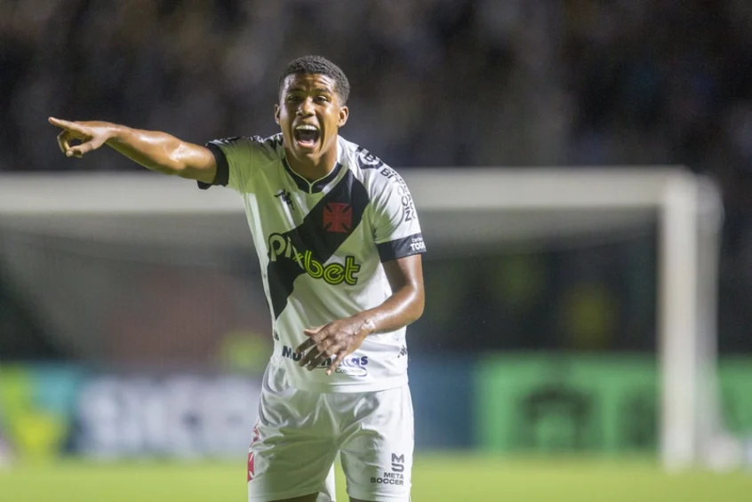 Andrey Santos, volante do Vasco