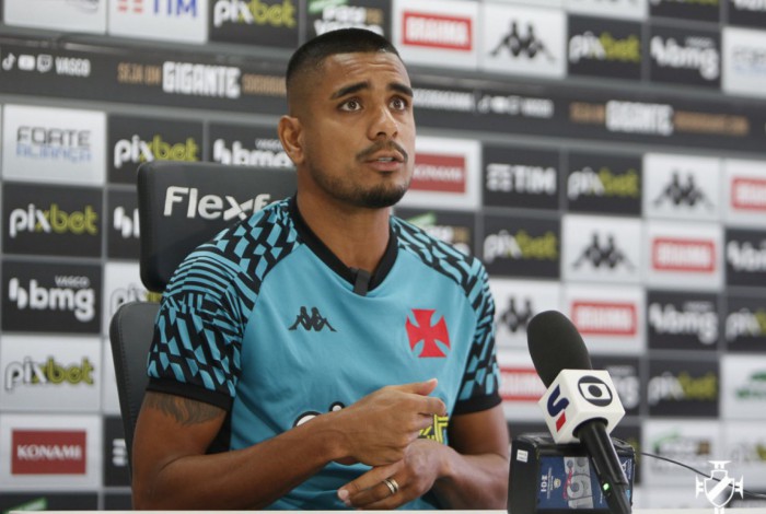 Léo Matos, lateral-direito do Vasco