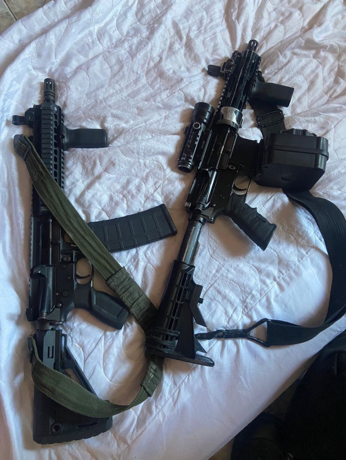 Os bicos apreendidos com a dupla, apontada como chefes do tráfico