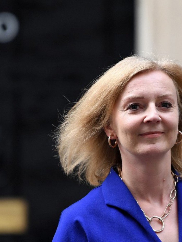 Logo no in&iacute;cio de seu governo, Liz Truss enfrenta uma grave crise pol&iacute;tica 