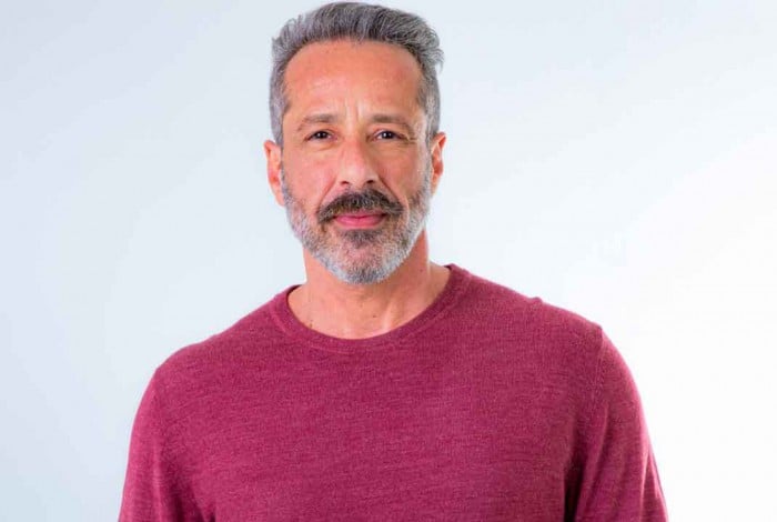 Roger, Poliana Moça