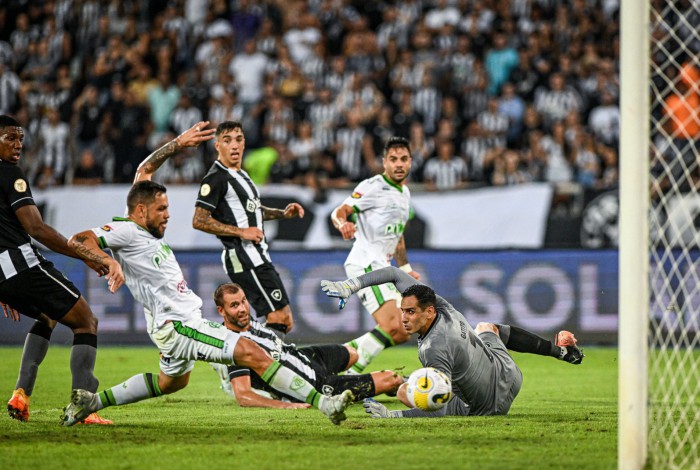 Em casa, Botafogo é eliminado na Copa do Brasil e agora só tem o Brasileirão como foco na temporada