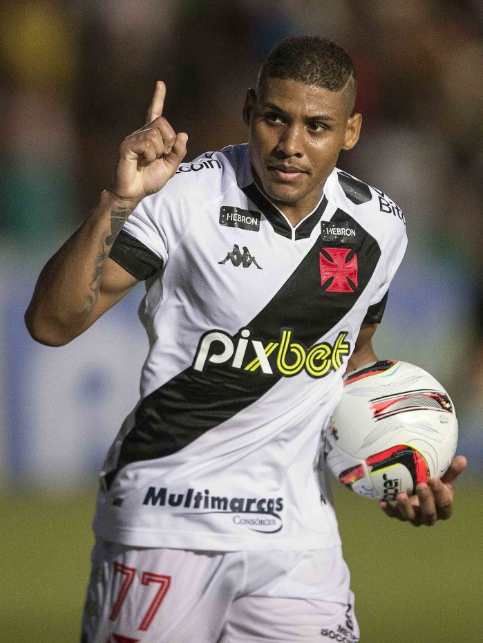 Erick marcou seu primeiro gol pelo Vasco