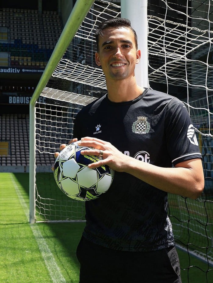César Bernardo é o novo reforço do Boavista, de Portugal