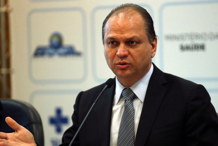 Centrão ameaça impor na PEC de transição regra que obriga Lula a pagar orçamento secreto