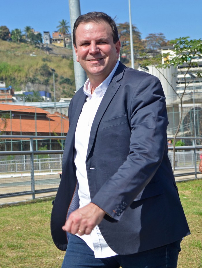 O prefeito Eduardo Paes precisou ficar internado ap&oacute;s uma crise renal