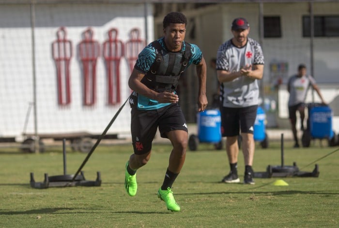 Andrey no treino do Vasco no CT Moacyr Barbosa na Cidade de Deus em 12 de julho de 2022. Foto: Daniel RAMALHO/CRVG