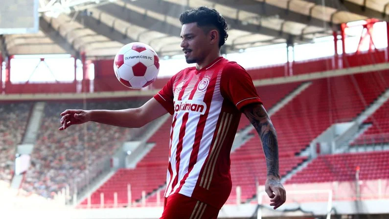 Tiquinho Soares está próximo de se transferir para o Botafogo - Divulgação/Olympiacos