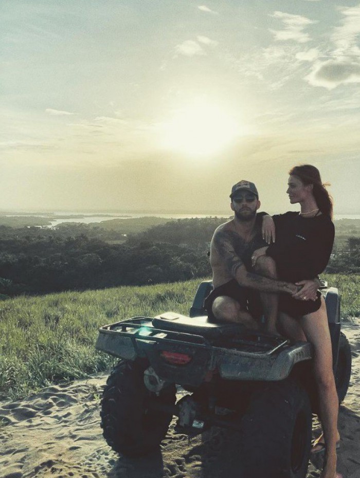 Cintia Dicker e Pedro Scooby 