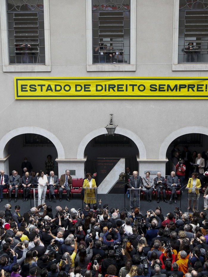 Leitura da Carta pela Democracia na Faculdade de Direito de S&atilde;o Paulo