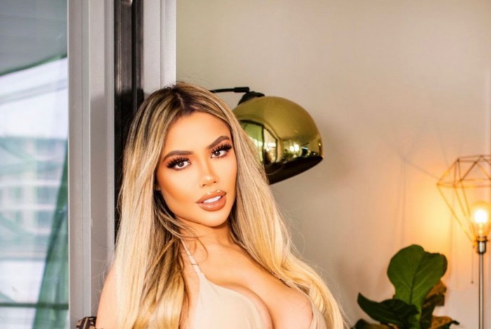 Adrielly Lima é a Gata da Hora
