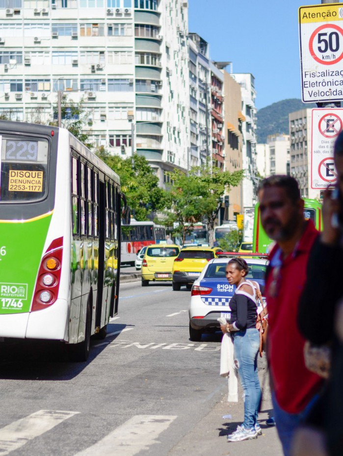 Mais duas linhas de &ocirc;nibus come&ccedil;am a operar nesta segunda-feira (12)