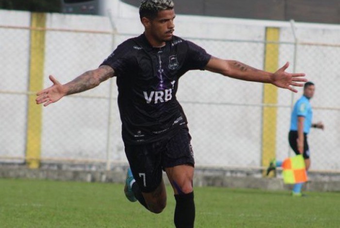 Jogador Marcos Vinicius, o MV