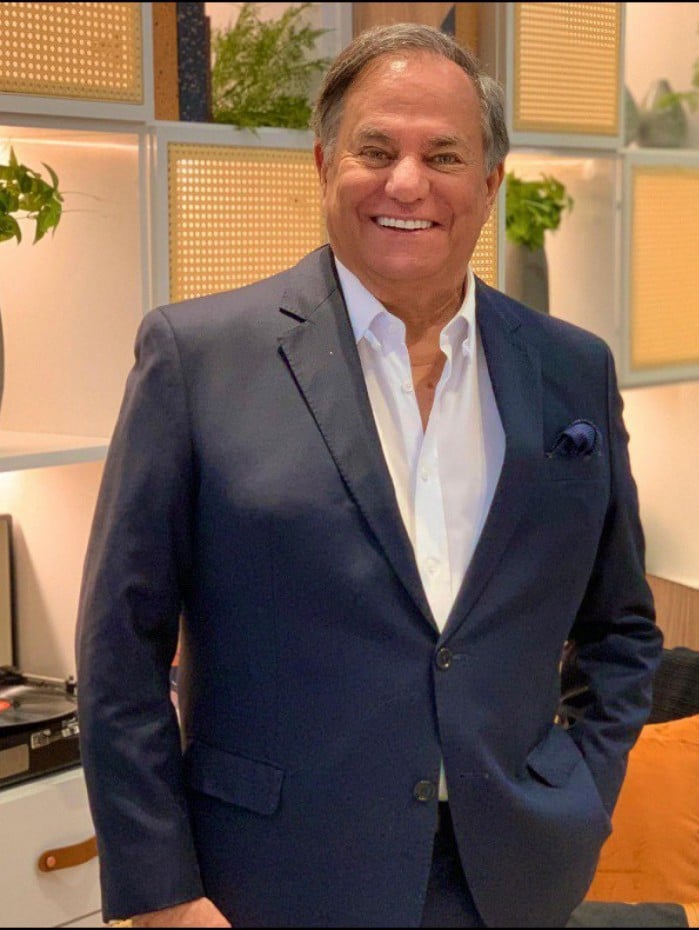 Ronnie Von é contratado pela RedeTV!