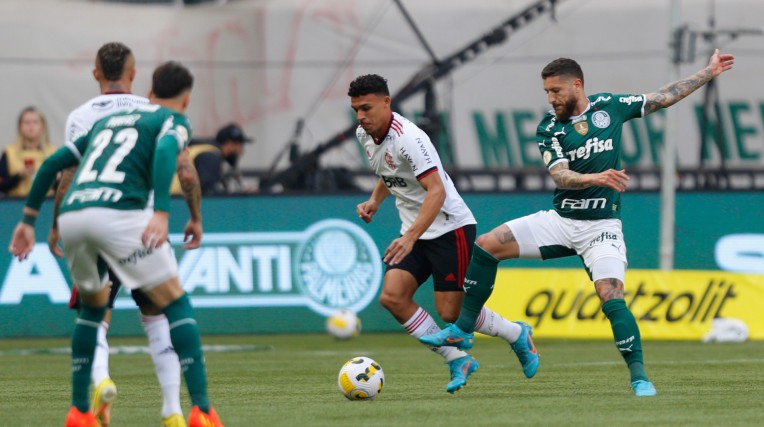 Assista aos melhores momentos de Palmeiras 1x1 Flamengo