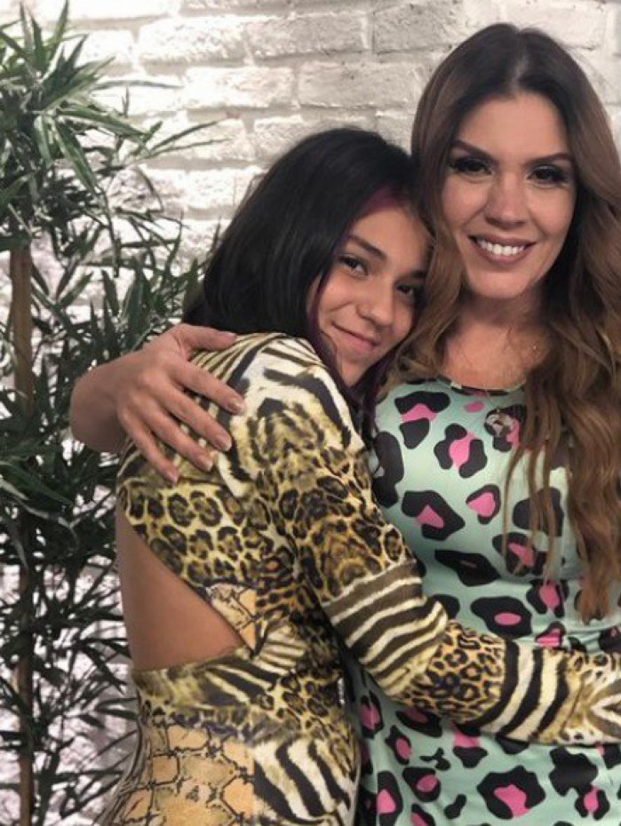 Simony homenageia a filha, Pyetra, pelo aniversário de 16 anos