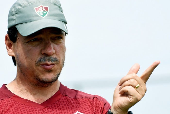 Técnico Fernando Diniz tem renovação apalavrada com o Fluminense
