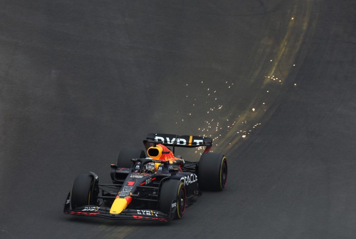 Verstappen deu o troco nas Ferraris durante o segundo treino do GP da Bélgica de Fórmula 1